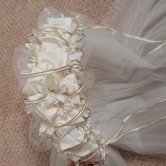 Source Unknown Accessories - Wedding veil